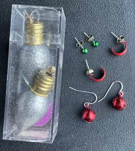4 Pair Of Christmas Earrings Lot Red Bells Silver Bulbs, Stud’s And Hoops. C - Picture 1 of 10