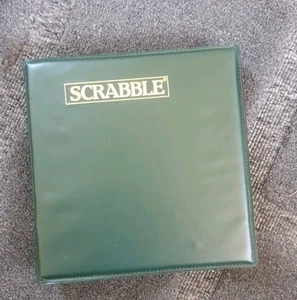 Vintage Travel Scrabble in Padded Green Zip Case Complete VGC PLS Read Descri - Picture 1 of 21