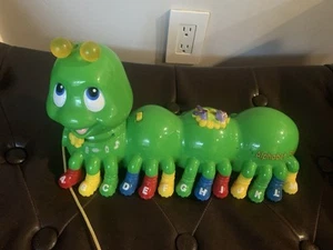 Vintage 2001 Leap Frog Alphabet Pal Red Caterpillar Letter Sounds Pull Toy o4 - Picture 1 of 2