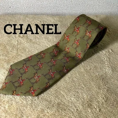 Chanel Corbata de Seda Patrón Caballo Caqui Raro Clásico Prendas para el Cuello Foto 1 de 3