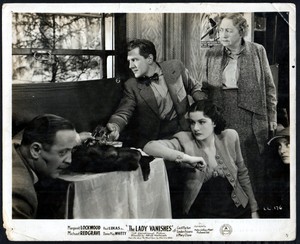 LADY VANISHES 1938 Margaret Lockwood, Michael Redgrave 10x8 LOBBY CARD #2