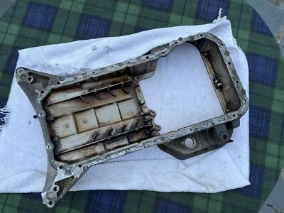 Mercedes-Benz R129 SL500 M113 Upper Oil Pan - Image 1 of 4