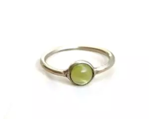 Peridot Ring 925 Sterling Silver Round Green Gemstone Minimalist Ring Size 8 - Picture 1 of 9