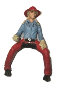 Schleich Reiterin Cowgirl blonde Zöpfe blau Shirt rote Hose - Bild 1 von 3