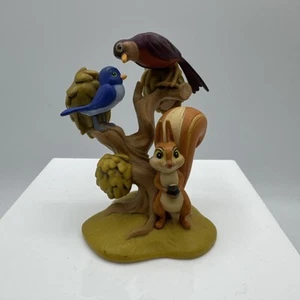 Disney Sofia das erste Eichhörnchen & Vögel im Baum Figur 2,5" Spielzeug - Bild 1 von 5
