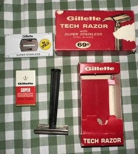 Vintage Gillette Tech Razor W/Blades In Original Box - Picture 1 of 8