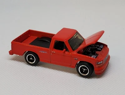 Ford F-150 SVT 1994 2025 Matchbox piezas móviles rojo relámpago suelto 1/64 Foto 1 de 4