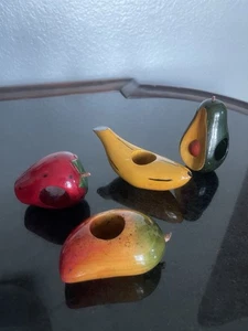 Set of 4 Vintage Fruits Wooden Napkin Rings Hand Carved - Picture 1 of 6
