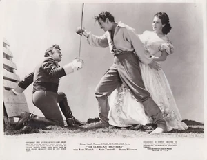 1941 Pressefoto Douglas Fairbanks und Ruth Warrick in "The Corsican Brothers" - Bild 1 von 2