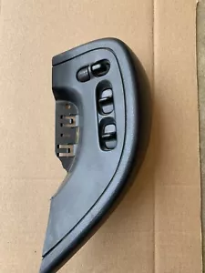 91 - 93 NISSAN NX 2000 FRONT DRIVER SIDE MASTER POWER WINDOW SWITCH 25401-69Y62 - Picture 1 of 3