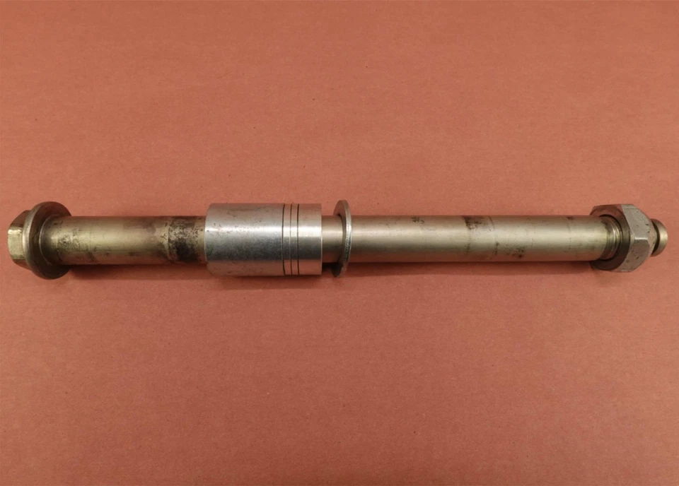 Harley-Davidson Forty Eight XL1200X XL1200 2011-2015 perno de eje de rueda trasera Foto 1 de 4