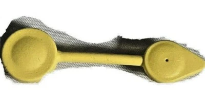 Yellow Faceplate Plug Fits Medela Pump in Style Advanced Breast Pump Port Plug - Image 1 of 4