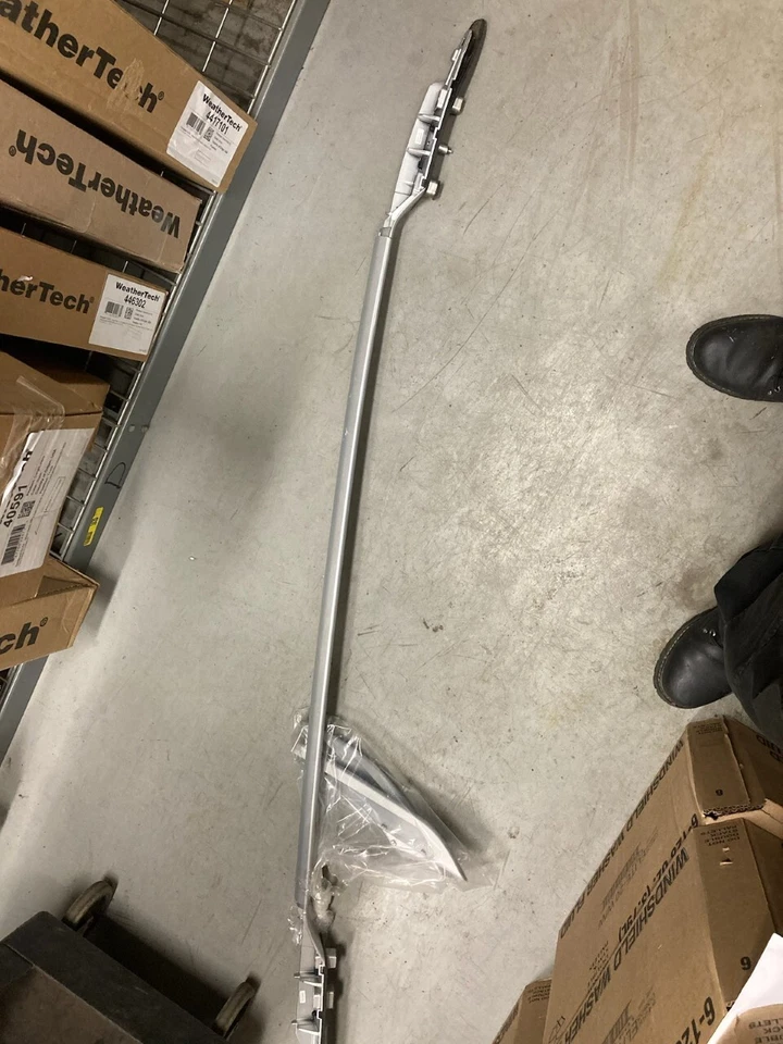 Riel de techo derecho Nissan Rogue 2014-19 Foto 1 de 1