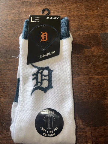 NEW Detroit Tigers Uniform Crew Socks Mens Large Fits Size 6-12 MLB White Cover