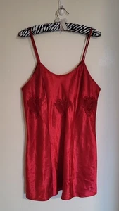 Vintage rot Satin Netz Herz Valentinstag Nachthemd Nacht Magie Kino Etoile - Bild 1 von 7