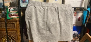 quacker factory 2x gray skirt with belt In Short Shorts - Picture 1 of 4