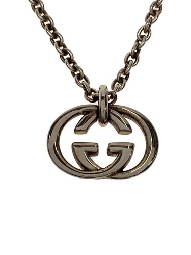 Collana Gucci ad incastro G SV950 SLV con top uomo