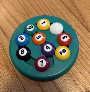 Vintage Handheld Billard Pool Ball Spiel Kinder Spielzeug Fidget Binary Arts - Bild 1 von 3
