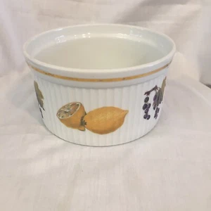 Royal Worcester Evesham Gold Flameproof Porcelain Souffle Fruit Decoration - Picture 1 of 6