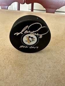 Mark Recchi #8 HOF 2017 SIGNED Hall of Fame Logo Hockey Puck Sportauthentix - Picture 1 of 3
