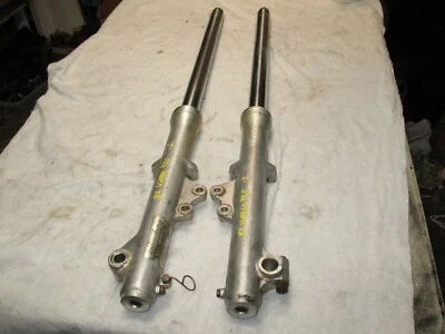 Horquillas Yamaha Virago 920 XV920 1982 + sin fugas - buen perno + tuerca - buenas roscas Foto 1 de 4