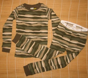 Pijama Baby Gap manga larga camuflaje 5T 5 años - Imagen 1 de 2
