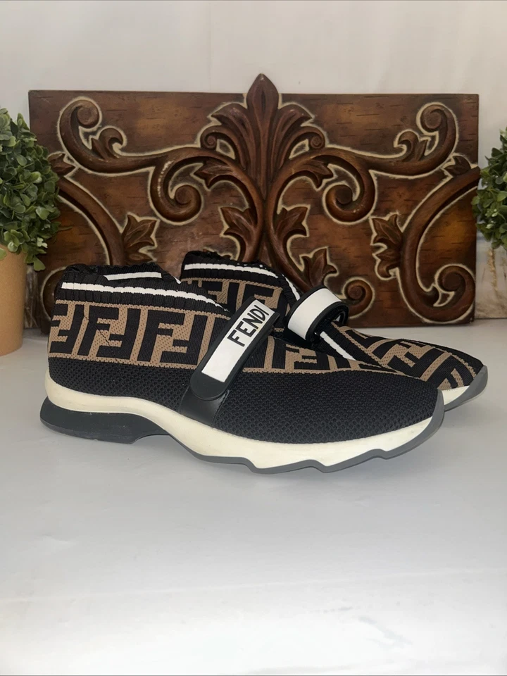 Zapatos Fendi para mujer talla 40’s Foto 1 de 4