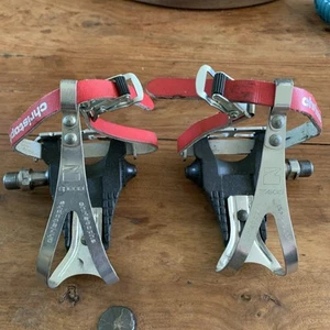 Vintage Ofmega Sintesi Aero Pedals & Christoph Toe Clips & Leather Straps - Picture 1 of 7