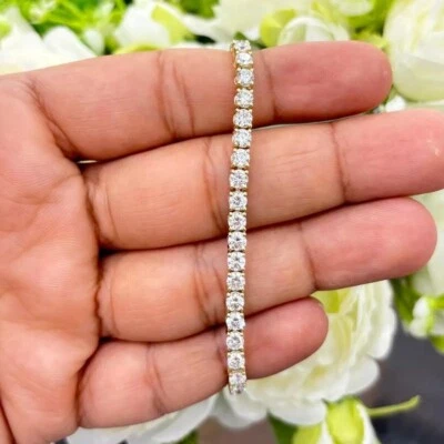 SALE!! 10 CT Lab grown Round diamond Claw set Tennis Bracelet In Yellow Gold - Image 1 of 4