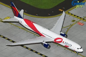Delta Boeing 767-400ER N845MH Breast Cancer GeminiJets GJDAL2154 Scale 1:400 - Picture 1 of 1