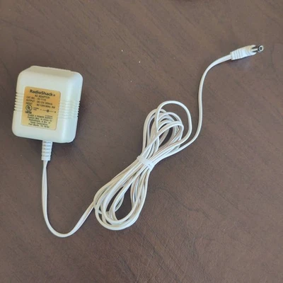 Adaptador CA 12V | Modelo: 43-1115 | por Radio Shack | Fuente de alimentación clase 2 Foto 1 de 4
