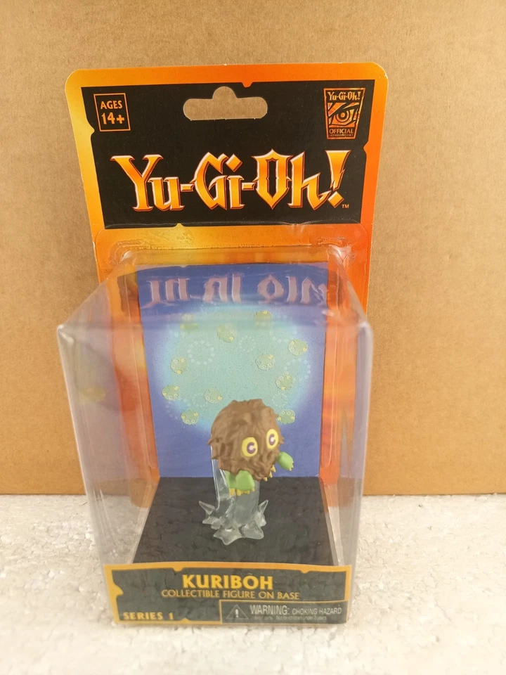 Yu-Gi-Oh Serie 1 Kuriboh Figura Coleccionable Sobre Base NECA 2003 NUEVO Sellado Sin usar, en caja Foto 1 de 4