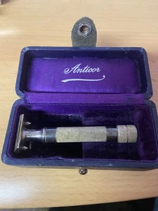 WWII ANTIQUE GERMAN ARMY RAZOR BLADES ROTBART Anticor MOND EXTRA 33 / RARE / - Picture 1 of 7