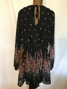 HUG - BLACK FLORAL LONG SLEEVE ROMPERS - S - Picture 1 of 2
