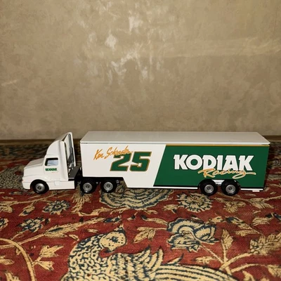 WINROSS NASCAR KEN SCHRADER "KODIAK RACING TEAM" DIECAST SEMI TRUCK 1:64 - Image 1 of 4