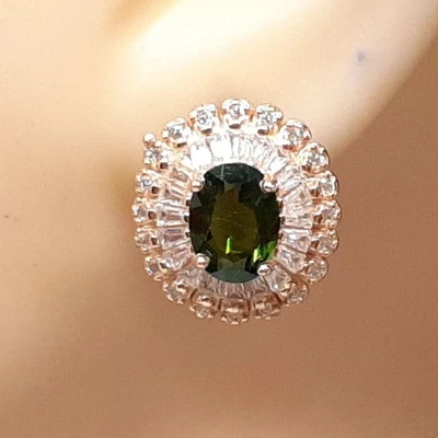 Pendientes baguette de oro rosa 925 de 14 quilates y zafiro blanco y diopsido cromado de 4,60 quilates Foto 1 de 4