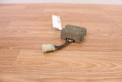 Yamaha Big Bear 350 1987 4x4 regulador de voltaje Foto 1 de 4