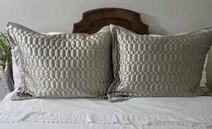 2 - J Queen New York Pillow Shams Standard Satinique Quilted Champagne Gold Zip - Picture 1 of 16