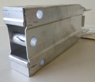 Новое оригинальное удлинитель рейки для Mercedes-Benz 2046201695 от оригинального производителя - Изображение 1 из 3