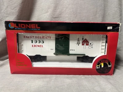 Lionel Train Happy Holidays 1995 LARGE Scale BoxCar #87013 w/ Box Secured Inside - Image 1 of 4
