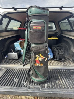 BOLSA DE GOLF VINTAGE BELDING SPORT DISNEY MICKEY MOUSE CUERO VERDE. Foto 1 de 4