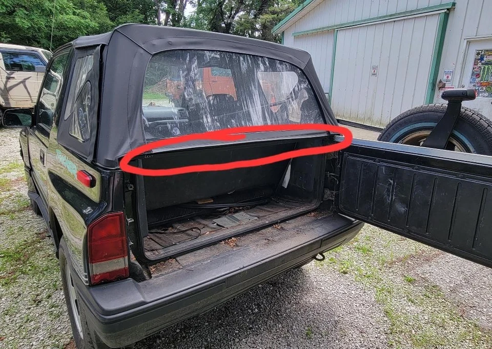 ¡NUEVO! Tira de junta de ventana trasera tapa blanda SUZUKI SIDEKICK 1995-98 SELLO portón trasero Foto 1 de 3