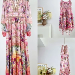 Vestido largo estampado con cuello en V flor rosa estilo navideño CAMILLA para mujer - Imagen 1 de 8