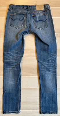 Jeans jeans Cult of Individuality skinny angustiado tamanho 28 feminino 32” costura interna - Imagem 1 de 4