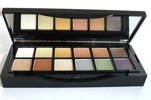 NIB Nordstrom Eye Shadow and Lip Palette 17 Color All in One Makeup Set - Picture 1 of 9