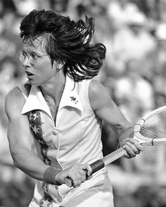 Tennis Legend BILLIE JEAN KING Glossy 8x10 Photo Action Print Poster - Picture 1 of 1