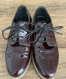 Zapatos Clarks Fintona Rosa Burdeos Reino Unido 5 UE 38 Mujer Borgoña Charol Calles - Imagen 1 de 8