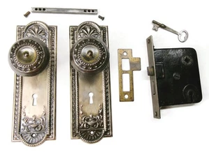 Antike Türgarnitur viktorianisch / Eastlake Backplate Knopf Einsteckschloss Schlüssel aufgearbeitet - Bild 1 von 10