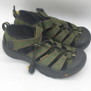Keen Newport Youth Size 1 Camo Green Waterproof Hiking Sandal - Picture 1 of 7