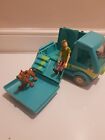 Scbooby Doo Car with figures bundle compartments playset GC